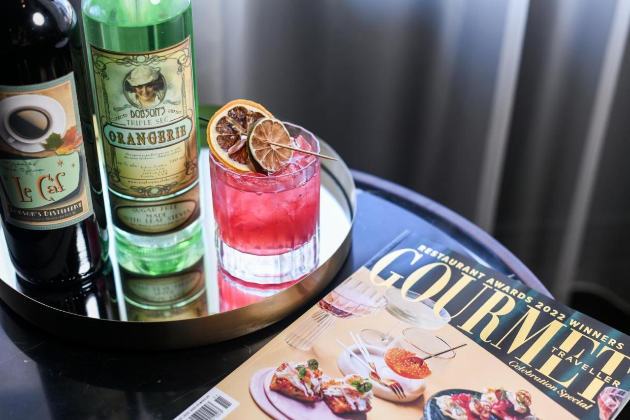 Powerhouse Hotel Tamworth By Rydges מראה חיצוני תמונה A cocktail with a bottle of Orangette