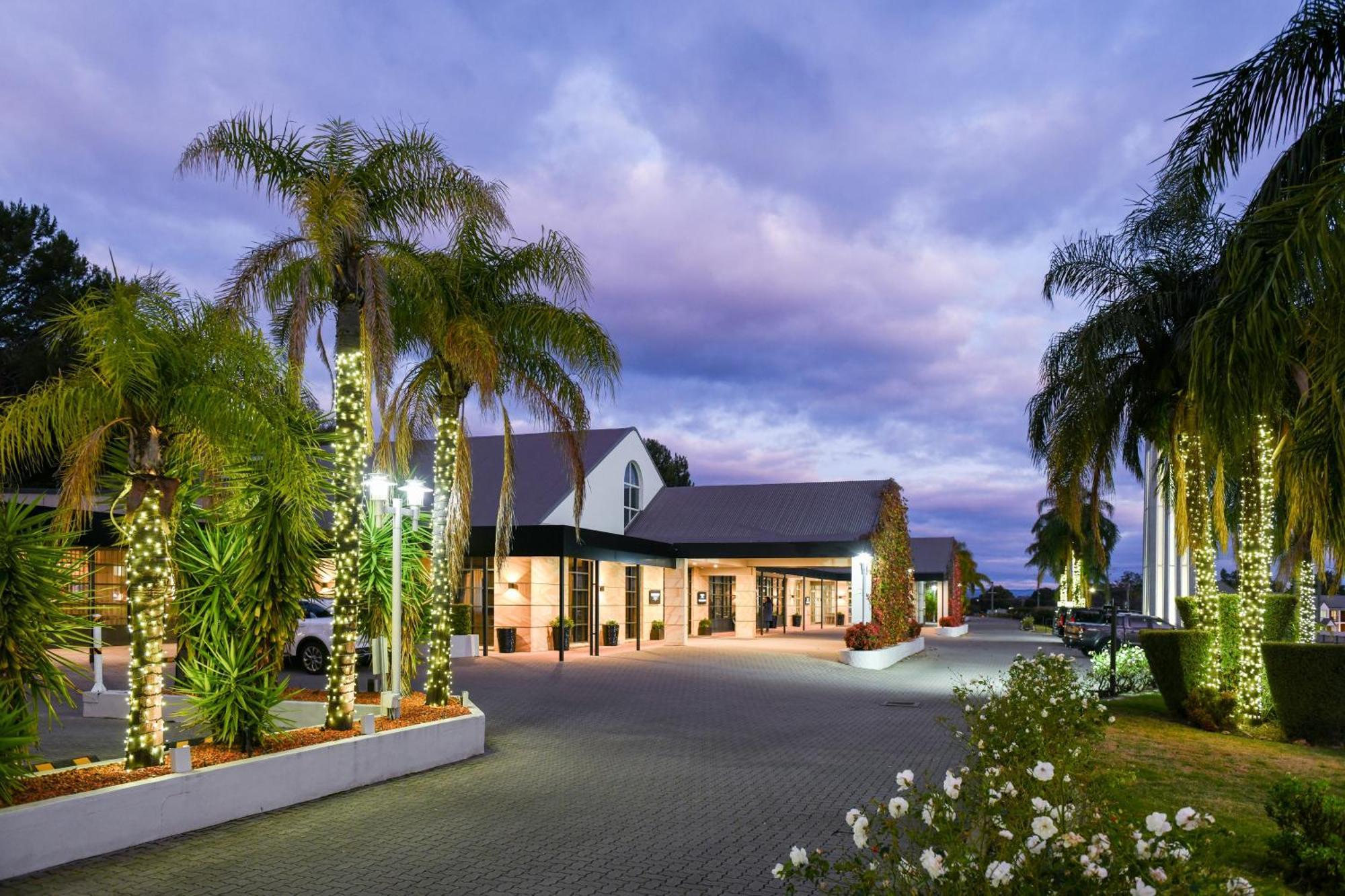 Powerhouse Hotel Tamworth By Rydges מראה חיצוני תמונה The Palms Hotel and Spa